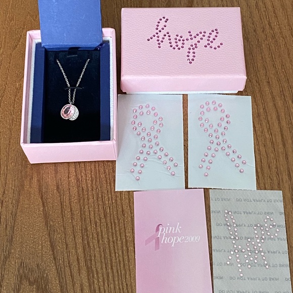 Rare. Retired Swarovski Breast Cancer Awareness 2009 Pink Hope Necklace. NIB - Picture 3 of 17